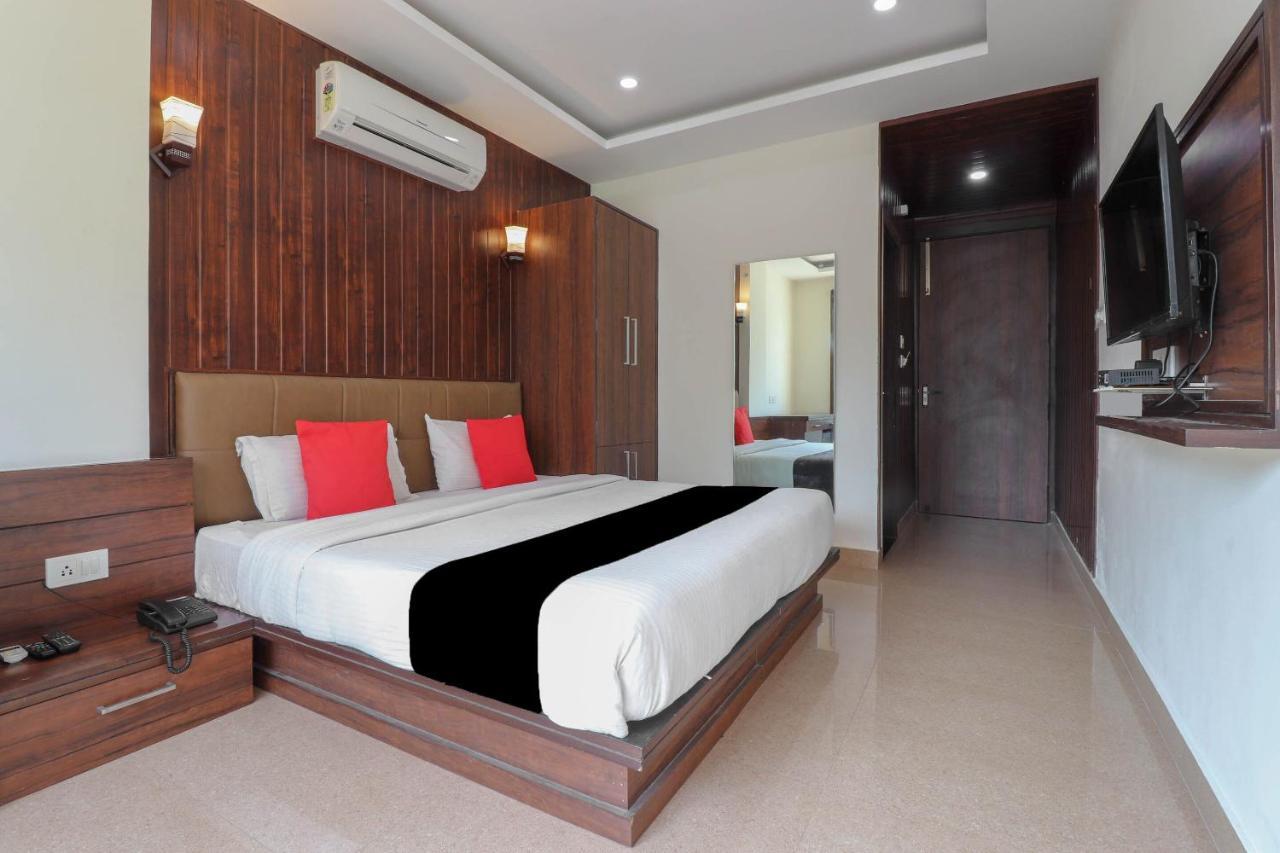 Capital O 76444 Hotel Hill-Top Inn Narendra Nagar Esterno foto