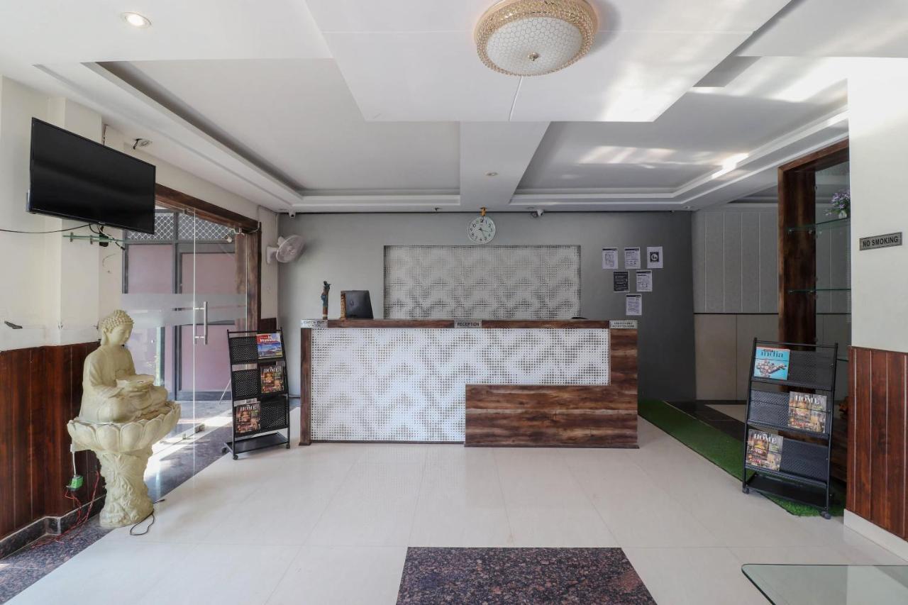 Capital O 76444 Hotel Hill-Top Inn Narendra Nagar Esterno foto